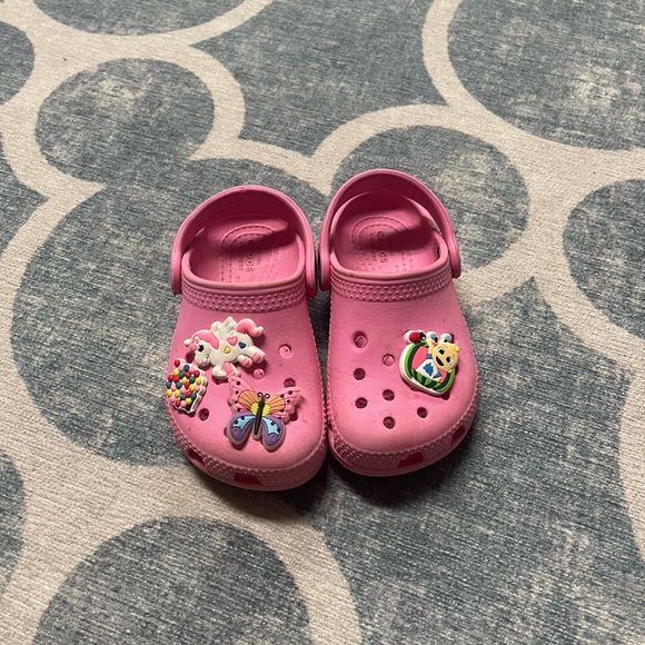 CROCS Shoes Toddler Crocs With 4 Jibbitz Poshmark